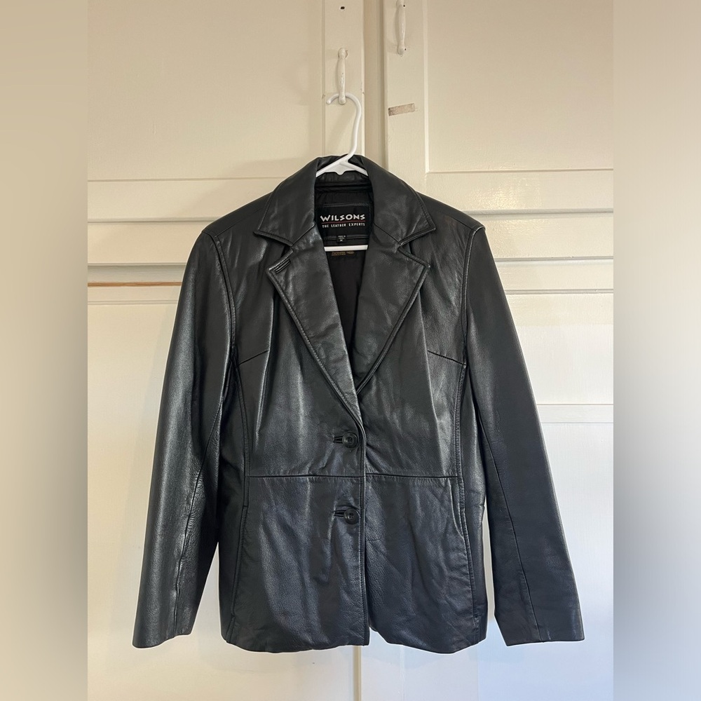 Wilson’s leather blazer size M